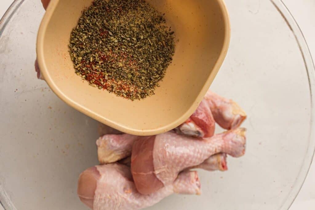Combine the salt, black pepper, smoked paprika, garlic powder, onion powder, and dried thyme.